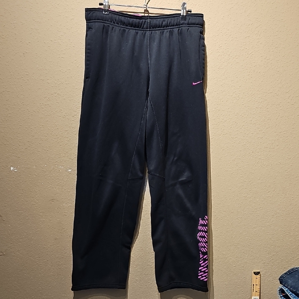 Nike Therma-Fit Black and Pink Sweatpants Size Medium